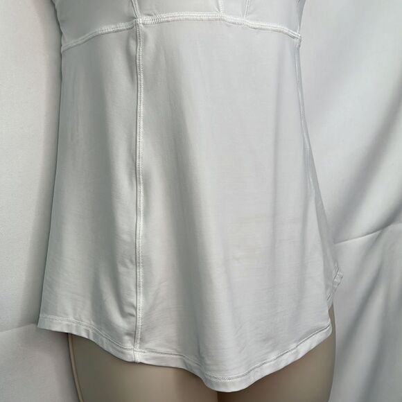 Lululemon white beat the heat cross cross tank with built in bra size 6 EUC - Picture 3 of 9